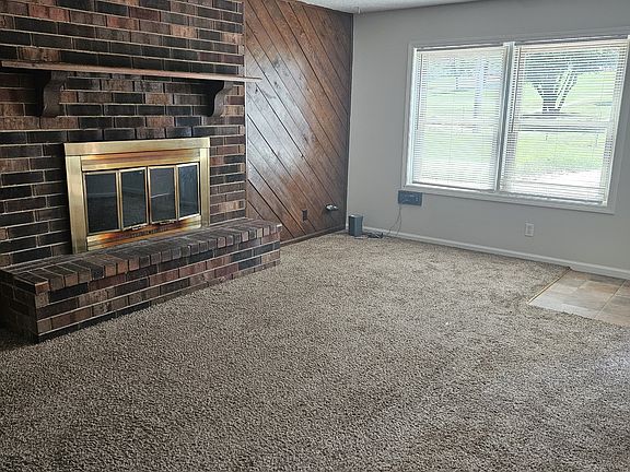 2nd image of 11819 County Road 438 APT B