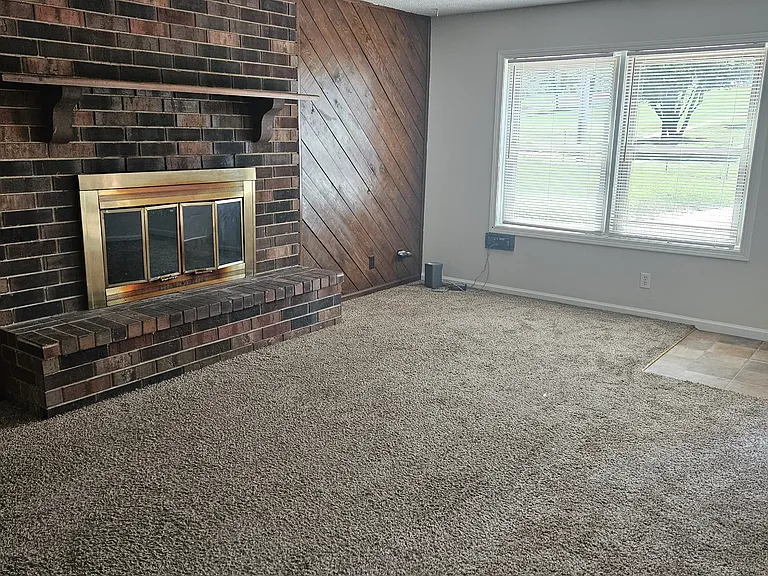 11819 County Road 438 #B — Photo 2