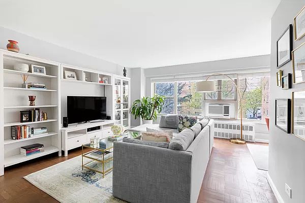 1st image of 130 Saint Edwards St APT 3C