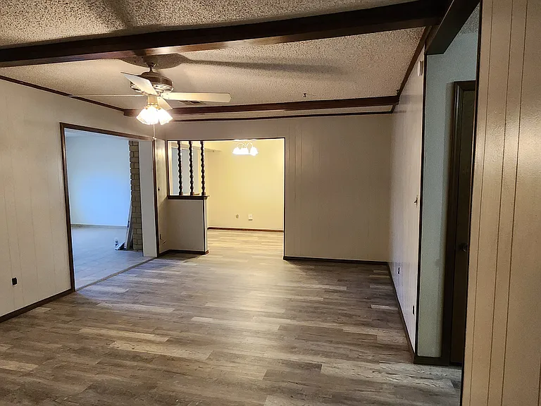 600 Fairfax Dr — Photo 13