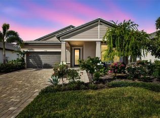 17744 Savory Mist Cir, Lakewood Ranch, FL 34211