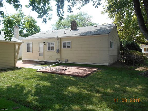 2nd image of 22411 Wildwood St