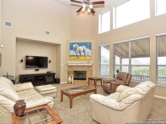 4th image of 22015 Somerton Ln