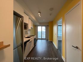 195 Redpath Ave