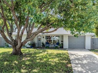 5410 Palm Dr, New Port Richey, FL 34652