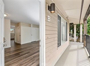 7810 Stroud Ave N APT D, Seattle, WA 98103
