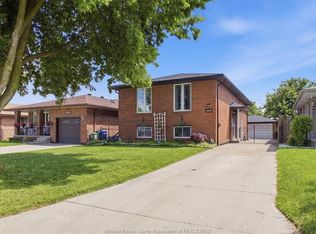 1646 Langlois Ave, Windsor, ON N8X4M5