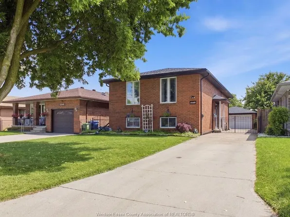 1646 Langlois Ave, Windsor, ON N8X 4M5
