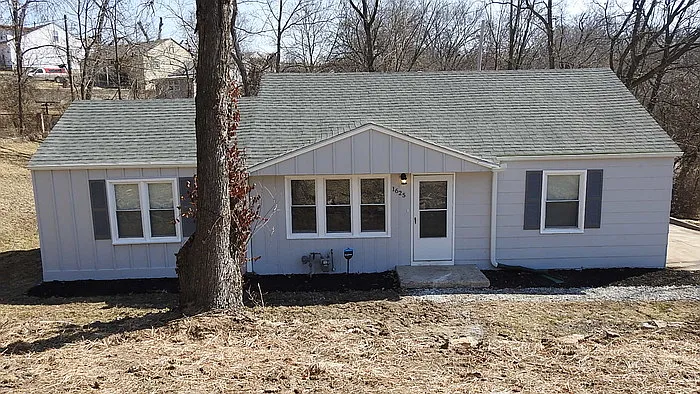 1625 Holt St — Photo 2