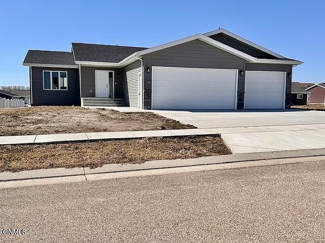 1st image of 3358 Tyndale Dr