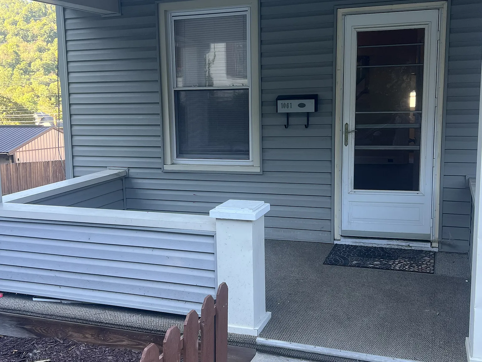 1061 Berg St — Photo 2