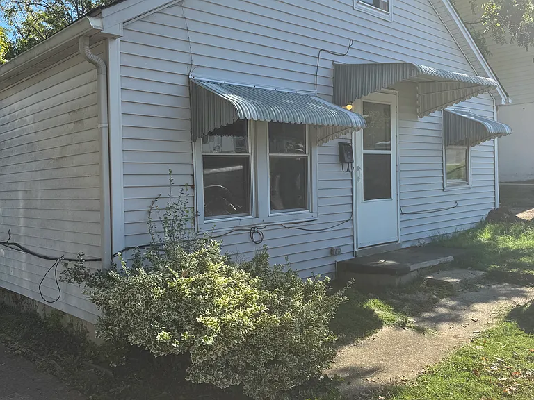 330 W Kentucky Ave — Photo 8
