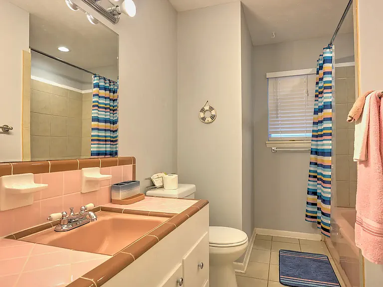 San Jacinto Dr — Photo 14