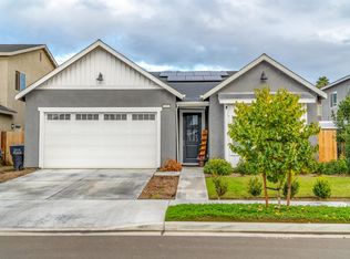 2432 N Fairway St, Visalia, CA