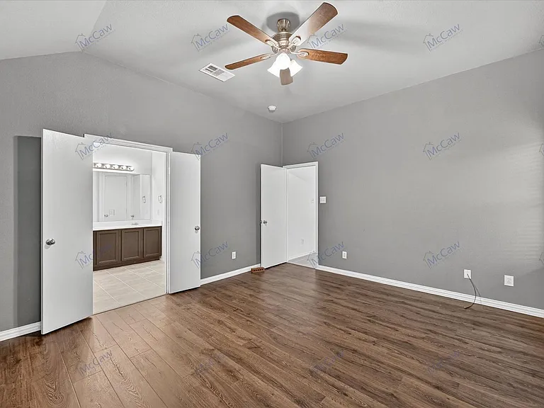 342 Leisure Ln — Photo 8