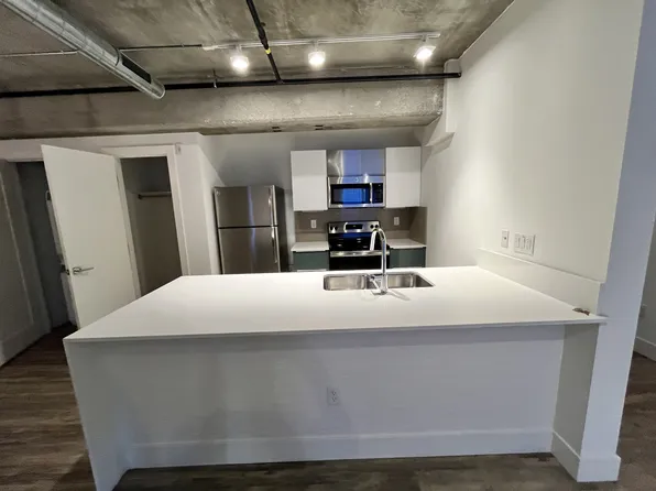 200 S Center St #307, Reno, NV 89501