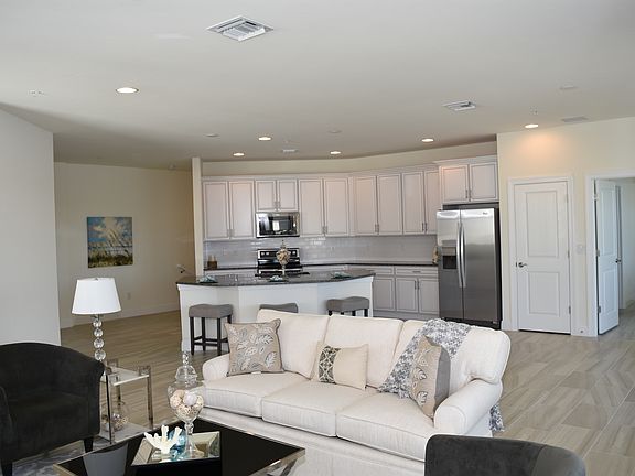 3rd image of 15152 Palmer Lake Cir Unit 203