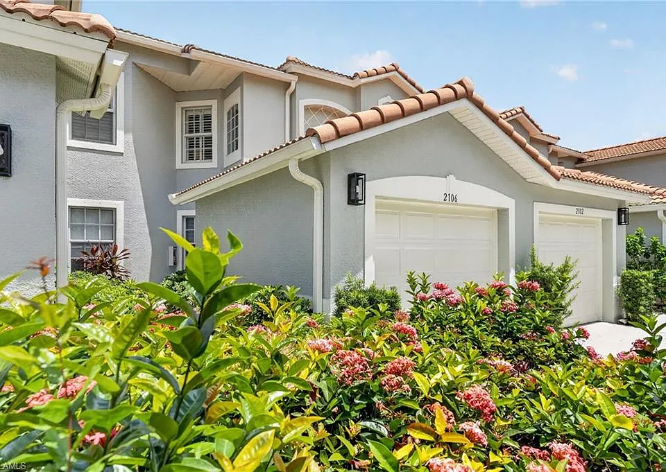 1285 Sweetwater Cv #2106