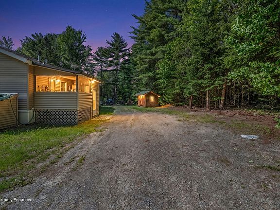 3rd image of 2392 Hudson Road