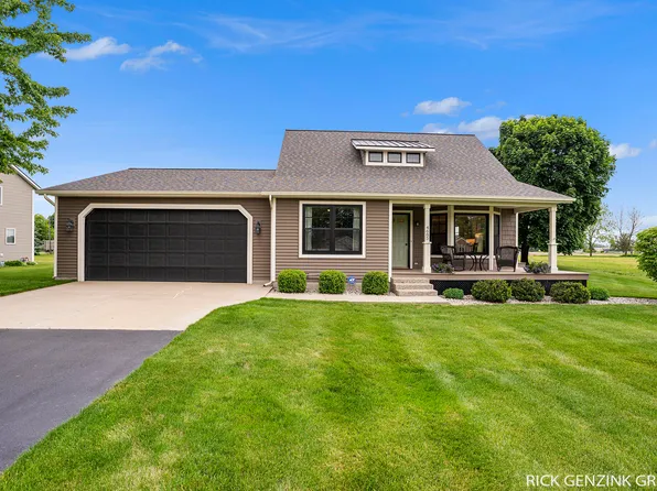 4685 Harris Dr, Hamilton, MI 49419