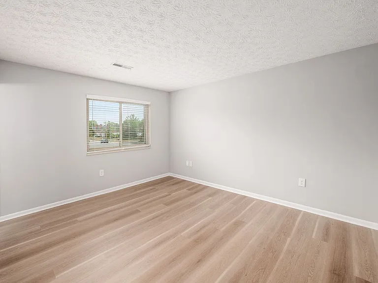 7992 Harmill Dr — Photo 11