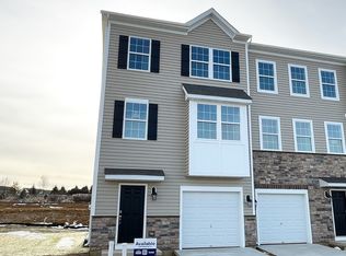 8310 Alexander Ct, Breinigsville, PA 18031