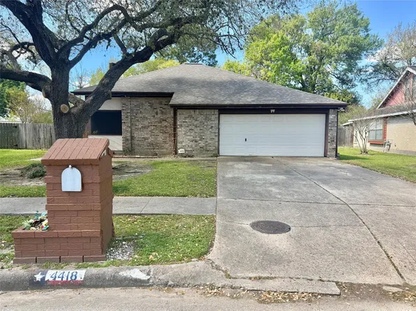 4418 Glen Avon Dr, Pasadena, TX 77505