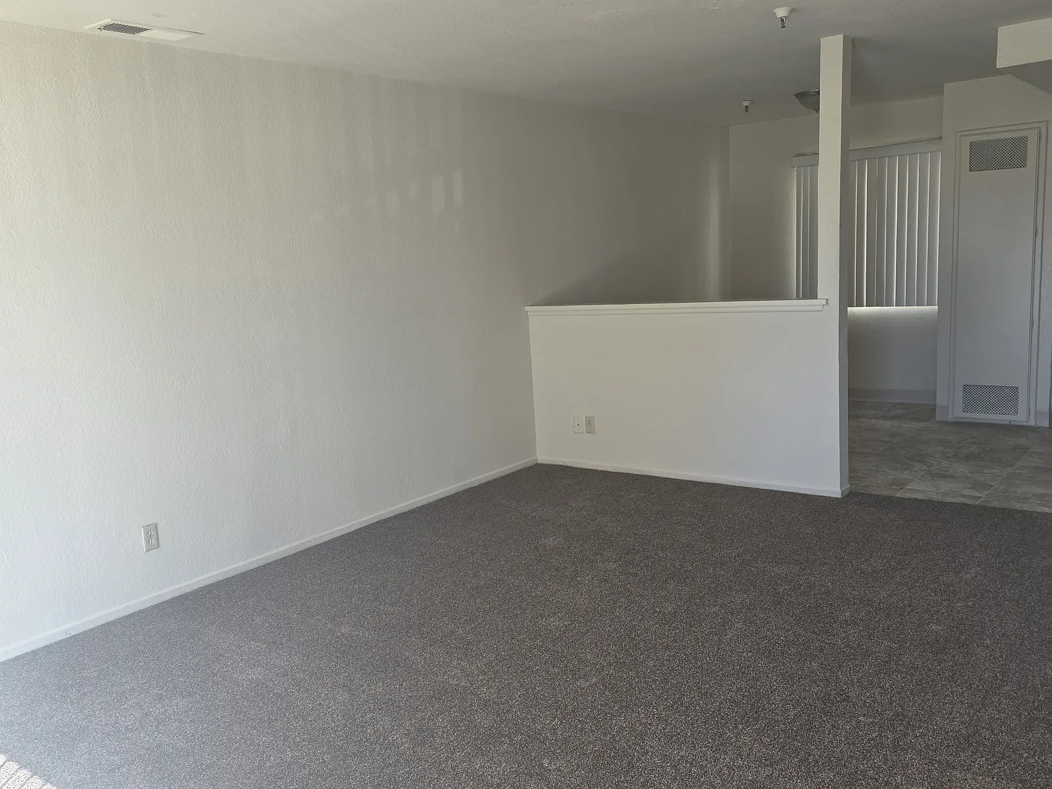 2 bed, 2.5 bath, $2,500 — Photo 2