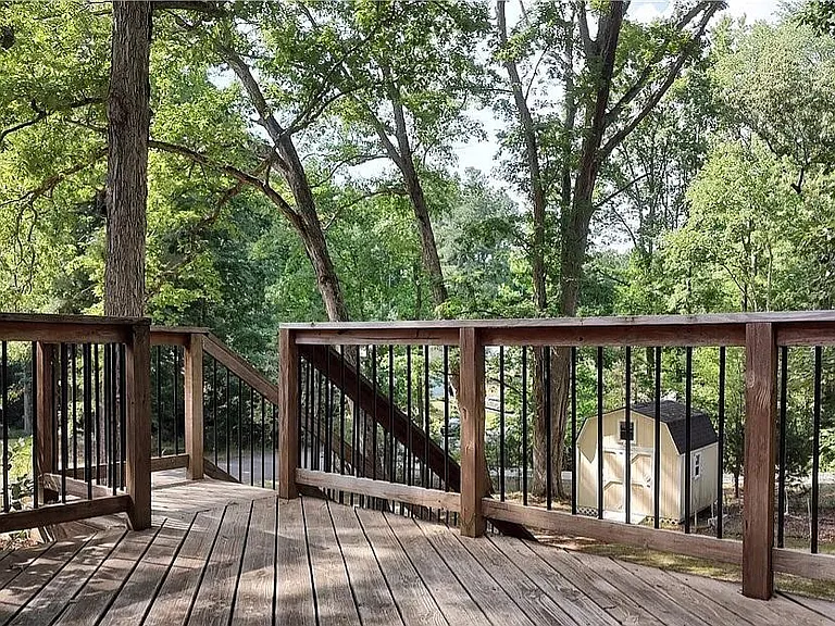 2628 Bellaire Dr — Photo 5
