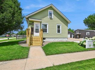2700 3rd Ave, Marion, IA 52302