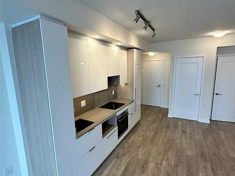 28 Freeland St #2601 — Photo 13