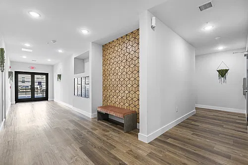 Floor plan 1BR 1BA +Den