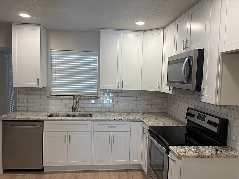 8021 Miles Dr — Photo 7