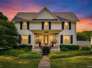 429 E Grand River Ave, Fowlerville, MI 48836