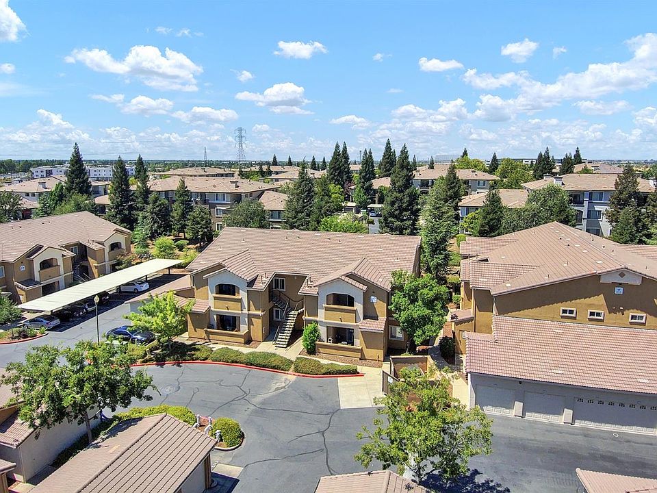 1st image of 501 Gibson Dr APT 821