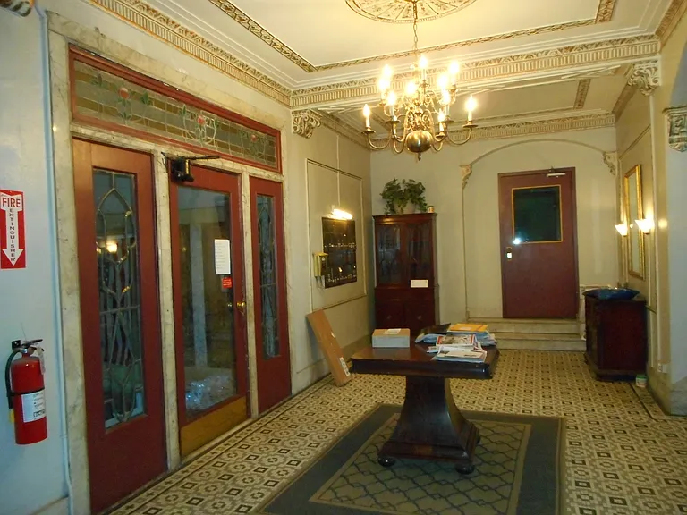 Sagamore Building — Photo 12
