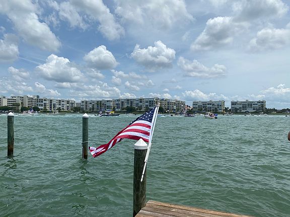 Christmas Boat Parade goes right by the dock!