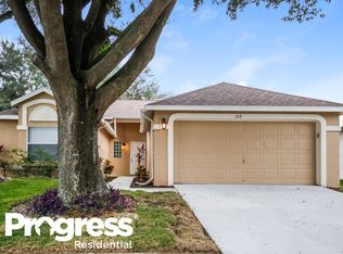 319 Sand Ridge Dr, Valrico, FL 33594