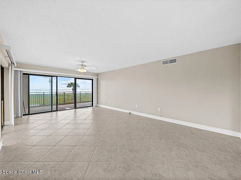 555 Jackson Ave #201 — Photo 18