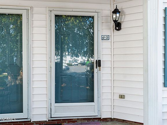 4th image of 1119 Grovemont Drive #J2