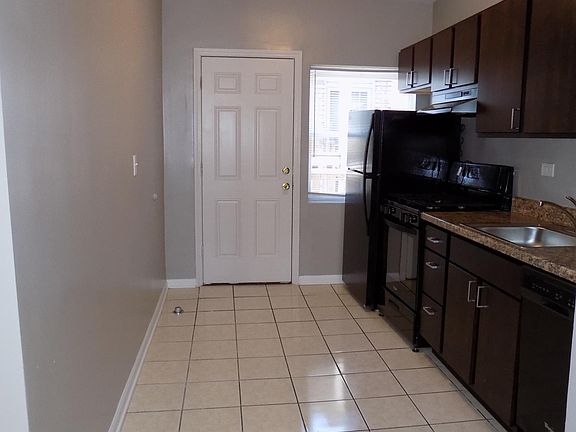 5th image of 1344 1/2 W Argyle St APT 2N