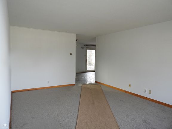 2nd image of 9150 Granville Ct