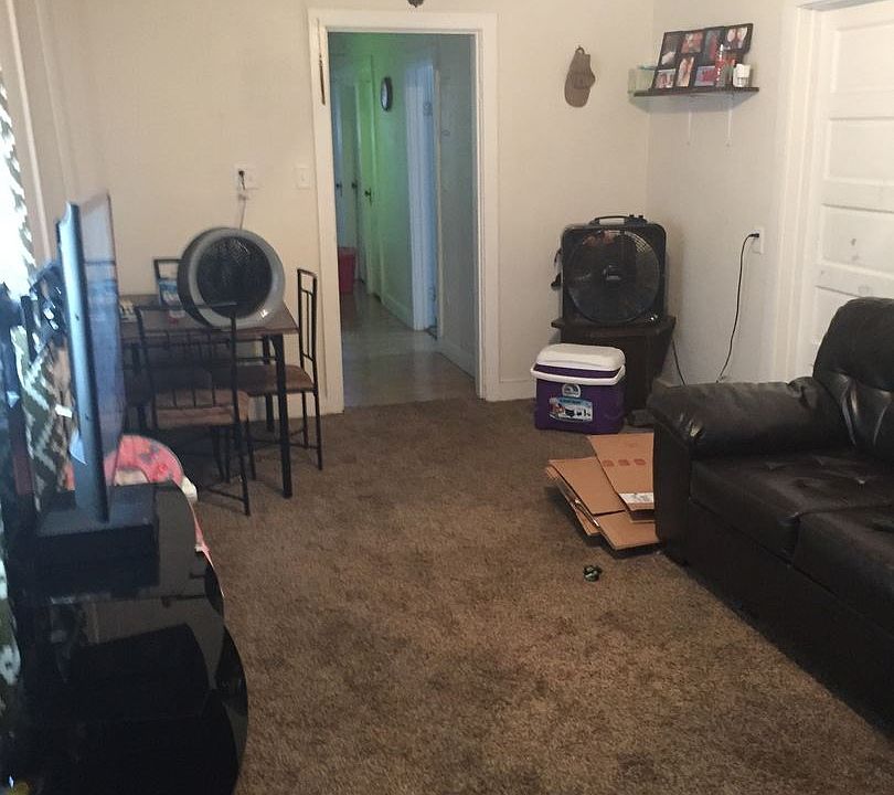 2nd image of 1120 Franklyn Ave