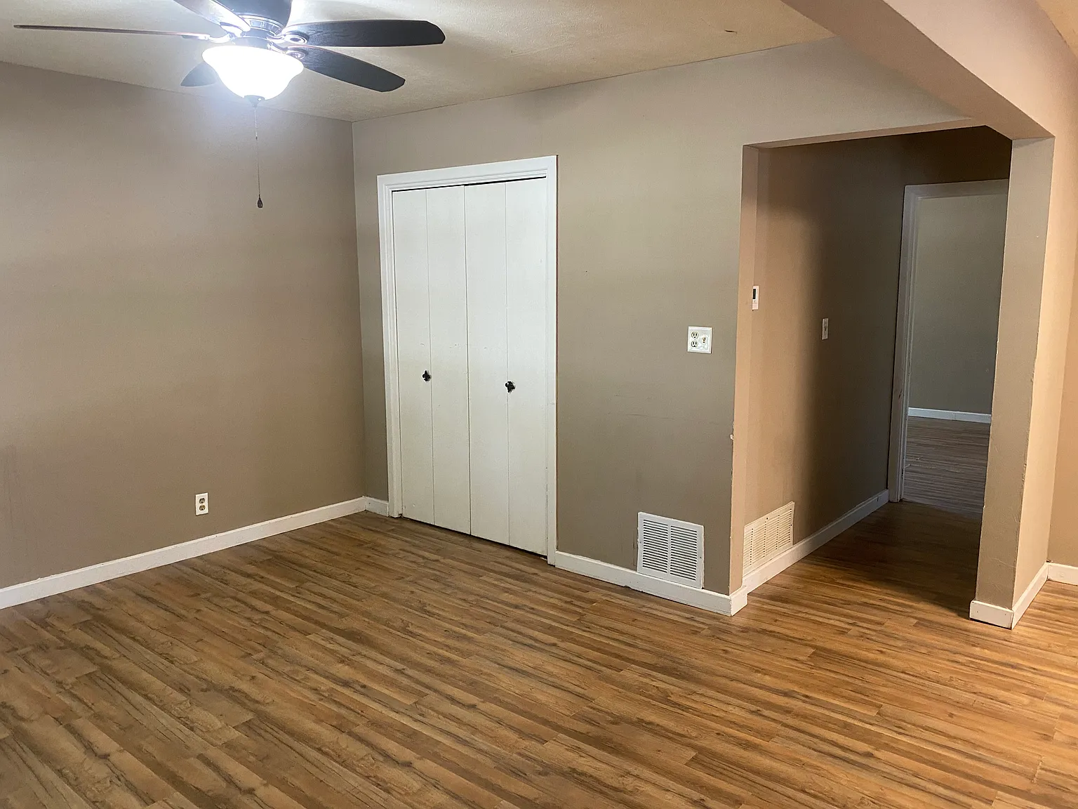 2 bed, 1082 sqft, $1,150 — Photo 3