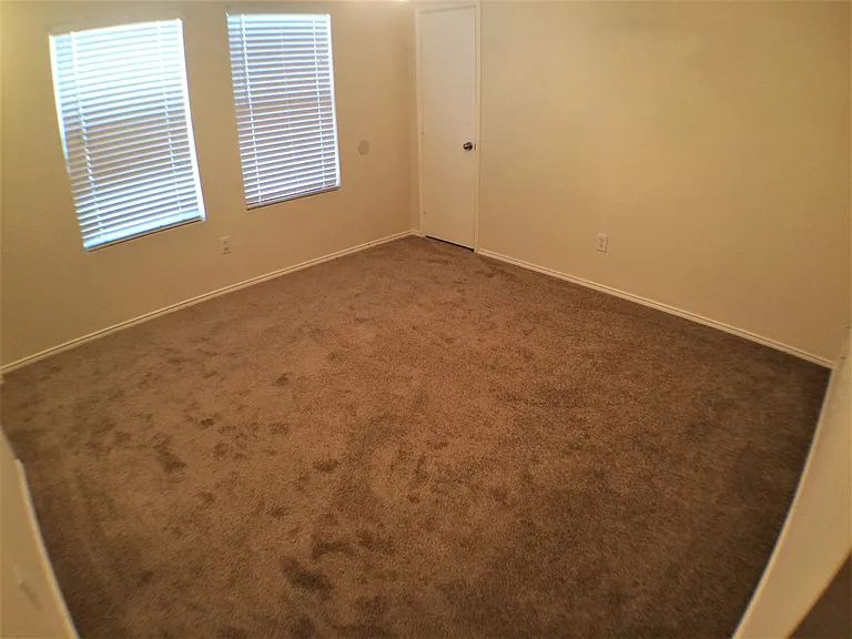 4841 Waterford Dr — Photo 8