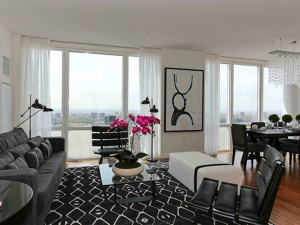1st image of 160 W 62nd St APT 46F