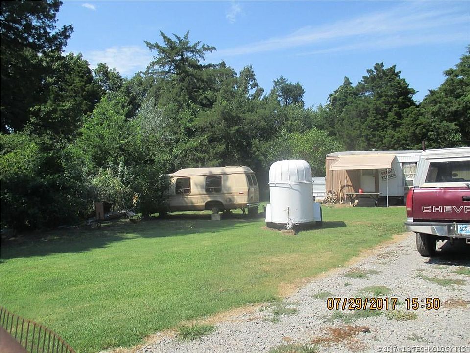 2nd image of 10279 N Oaknoll Ave