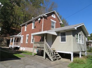 110 Raymond Rd, Leechburg, PA 15656