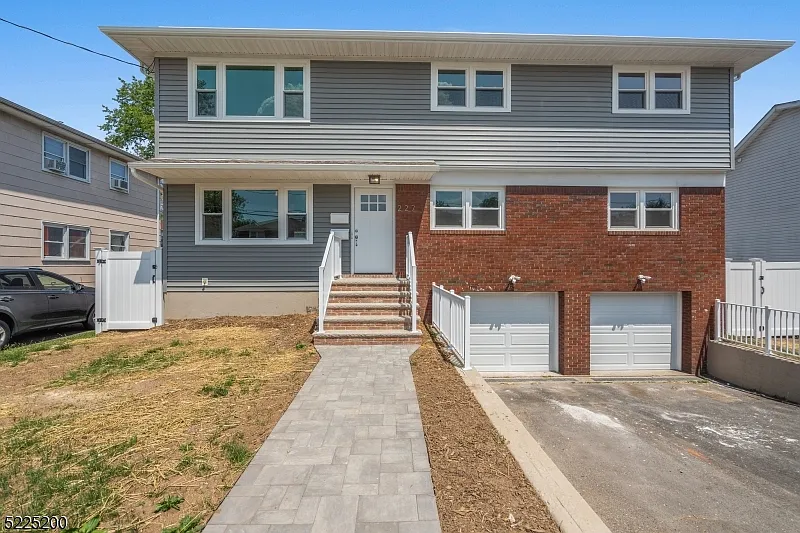 3 bed, 2.0 bath, $3,100 — Photo 1