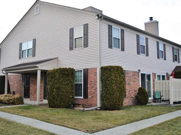 44145 Providence Dr, Clinton Township, MI 48038